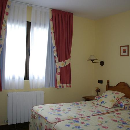 Hotel Somonte Quintes Exterior foto